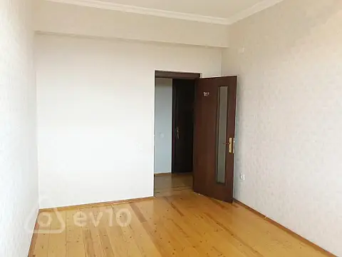 Satılır 2 otaqlı yeni tikili 77 m²