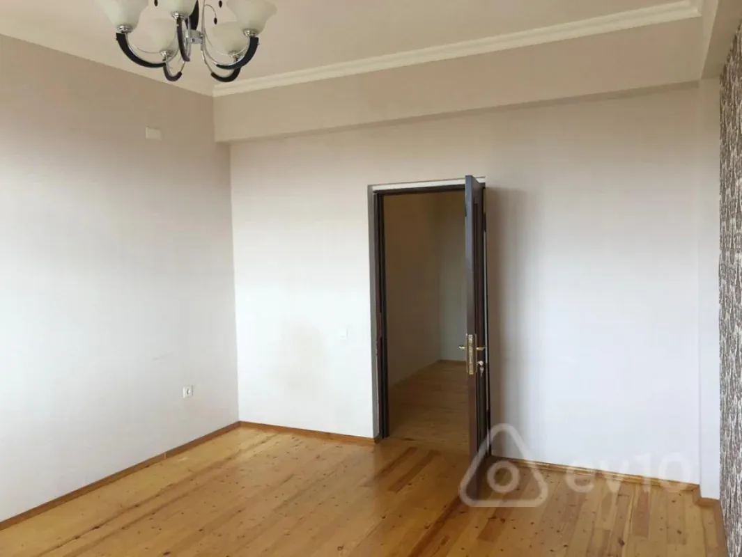 Satılır 2 otaqlı yeni tikili 77 m²