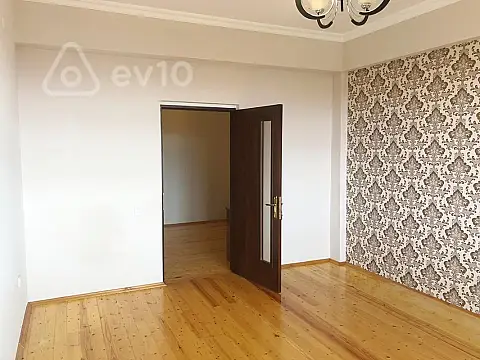 Satılır 2 otaqlı yeni tikili 77 m²