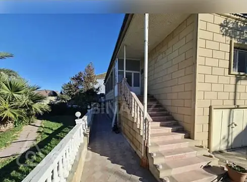 Satılır 7 otaqlı həyət evi 500 m²