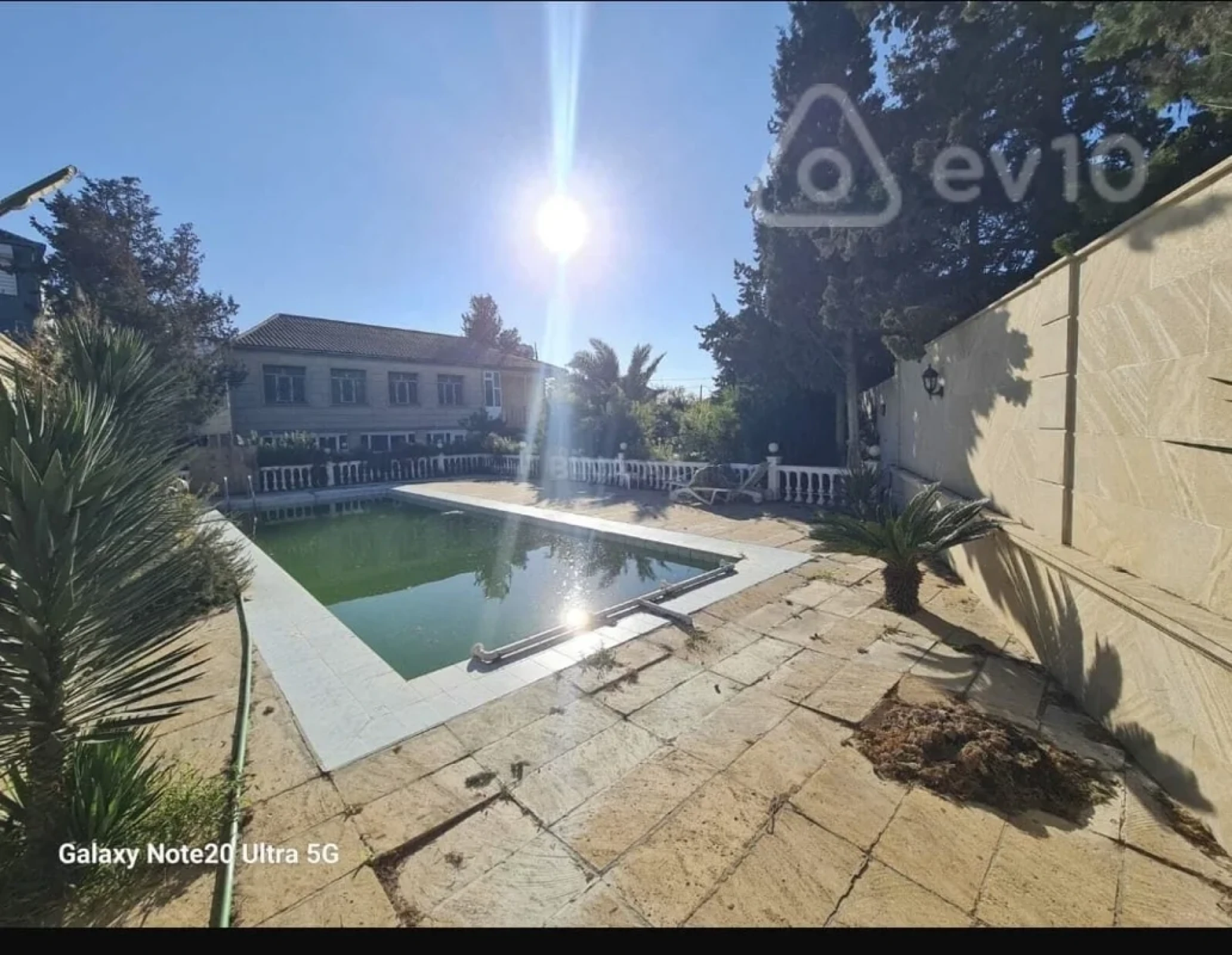 Satılır 7 otaqlı həyət evi 500 m²