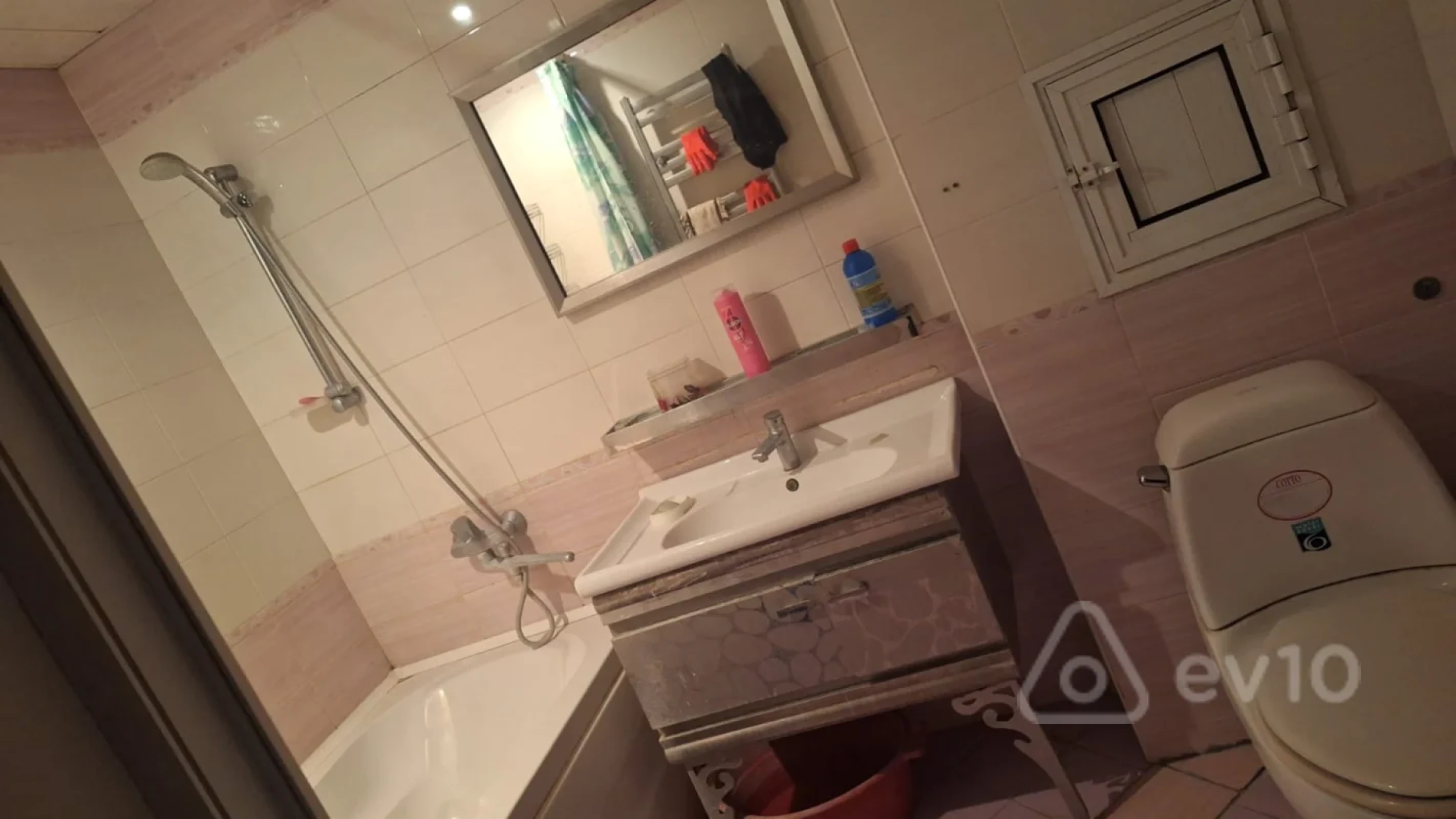 Kirayə verilir 3 otaqlı yeni tikili 65 m²