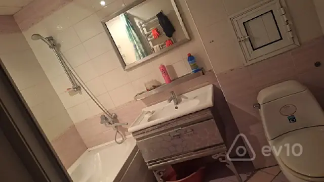 Kirayə verilir 3 otaqlı yeni tikili 65 m²