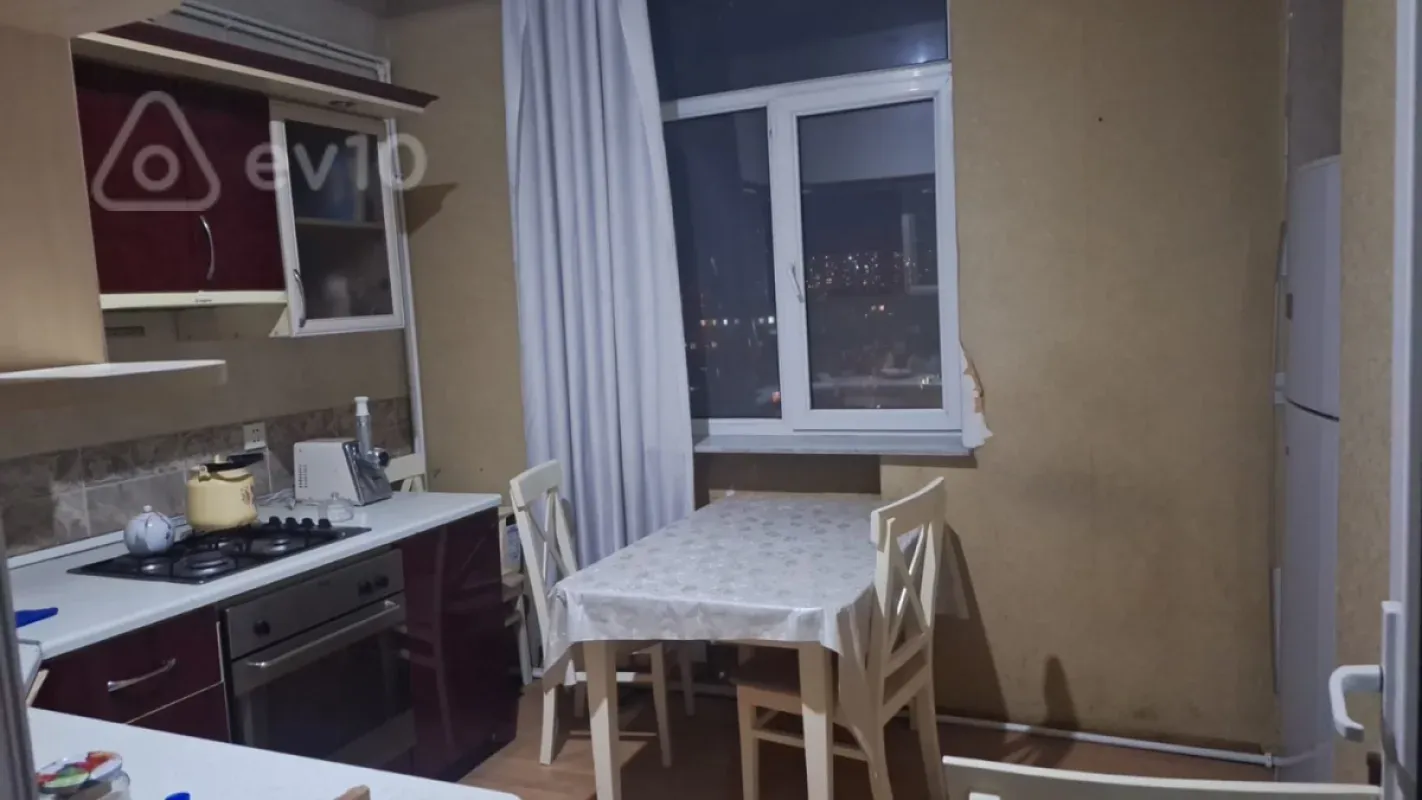 Kirayə verilir 3 otaqlı yeni tikili 65 m²