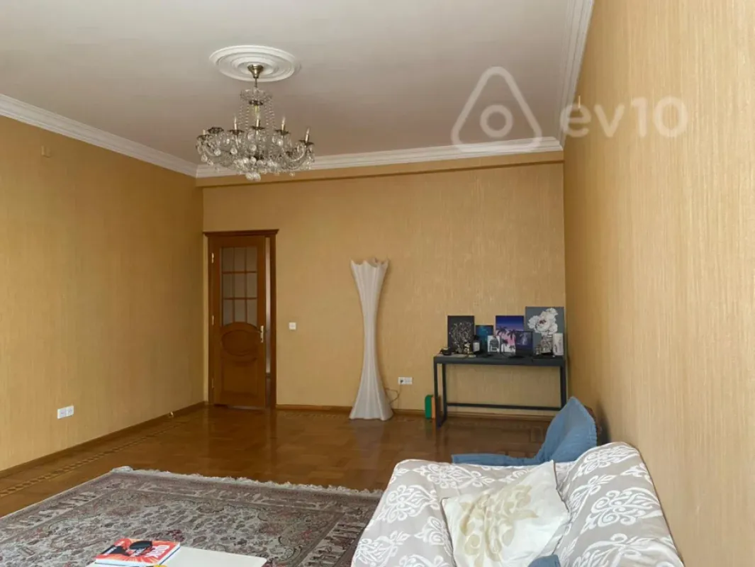 Kirayə verilir 3 otaqlı yeni tikili 125 m²