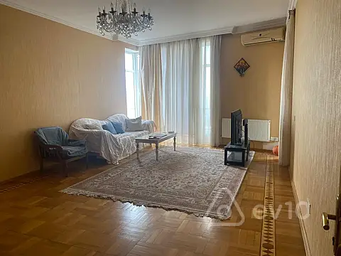 Kirayə verilir 3 otaqlı yeni tikili 125 m² — Bakı, Nizami 3 otaq 125.00 m²