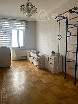 Kirayə verilir 3 otaqlı yeni tikili 125 m²