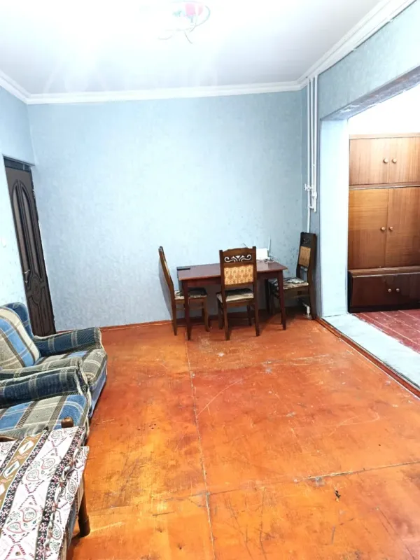 Kirayə verilir 1 otaqlı köhnə tikili 45 m²