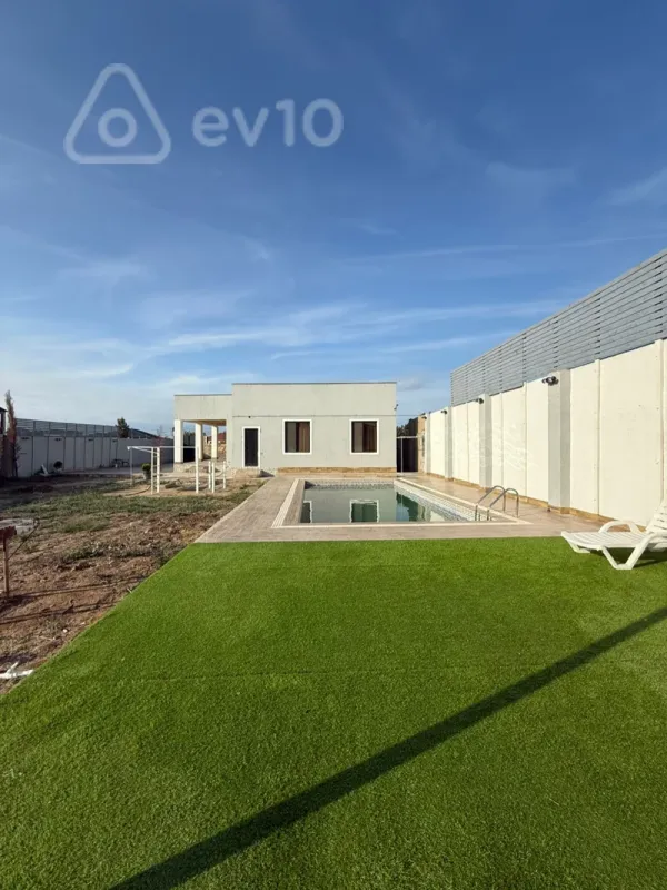 Satılır 4 otaqlı həyət evi 170 m²