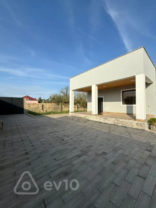 Satılır 4 otaqlı həyət evi 170 m²