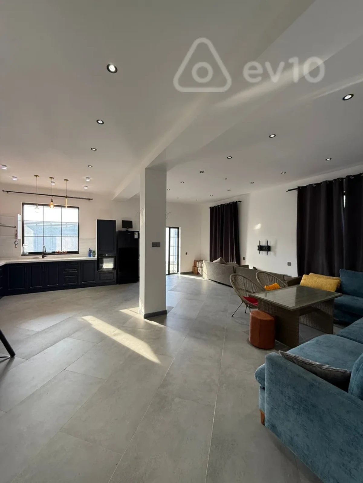 Satılır 4 otaqlı həyət evi 170 m²