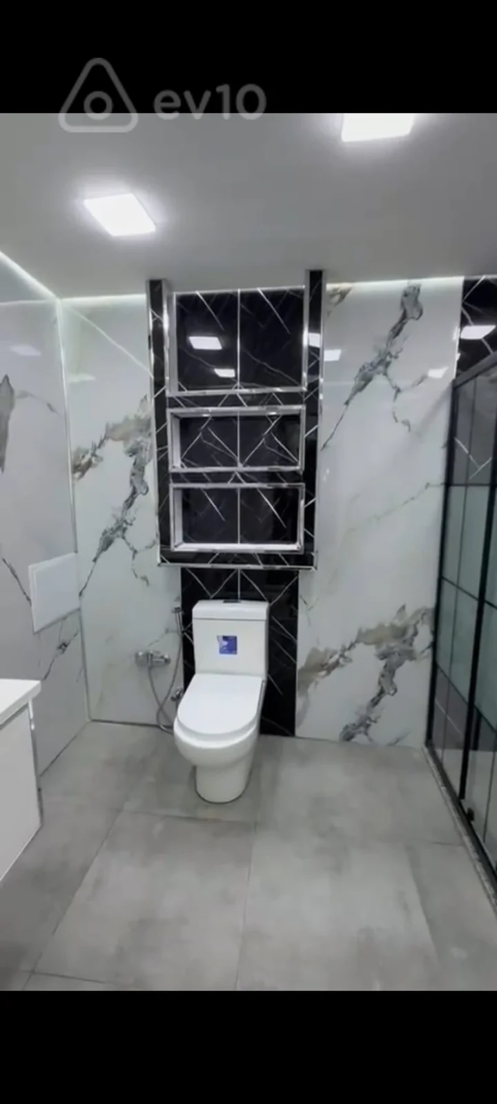 Satılır 2 otaqlı yeni tikili 65 m²