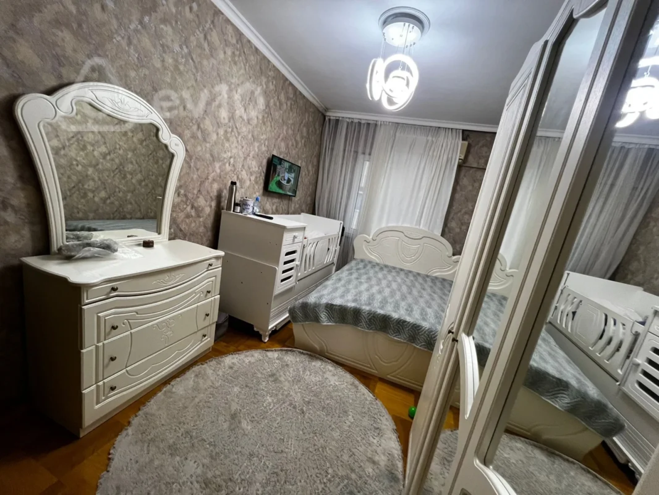 Satılır 3 otaqlı yeni tikili 100 m²