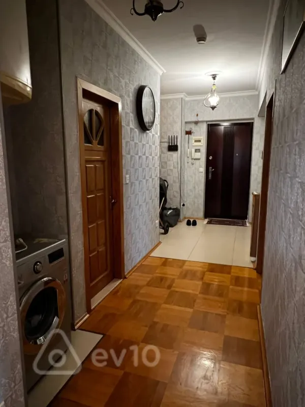 Satılır 3 otaqlı yeni tikili 100 m²