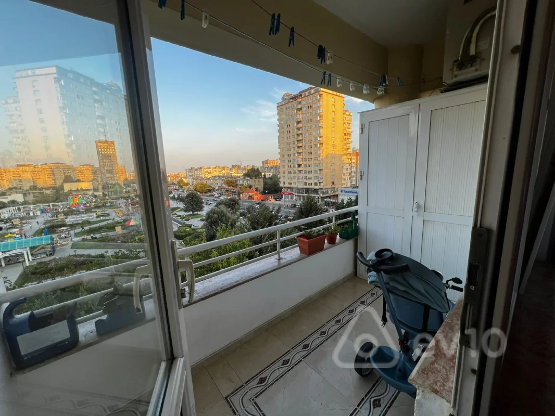 Satılır 3 otaqlı yeni tikili 100 m²