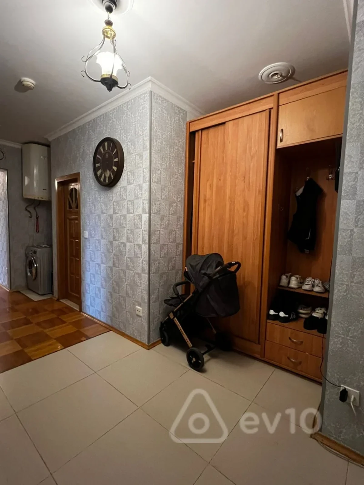 Satılır 3 otaqlı yeni tikili 100 m²