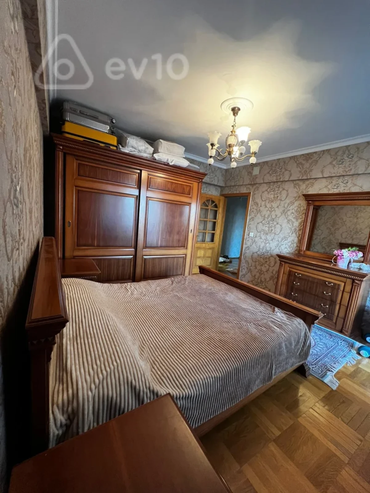 Satılır 3 otaqlı yeni tikili 100 m²