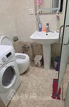 Kirayə verilir 3 otaqlı köhnə tikili 80 m²