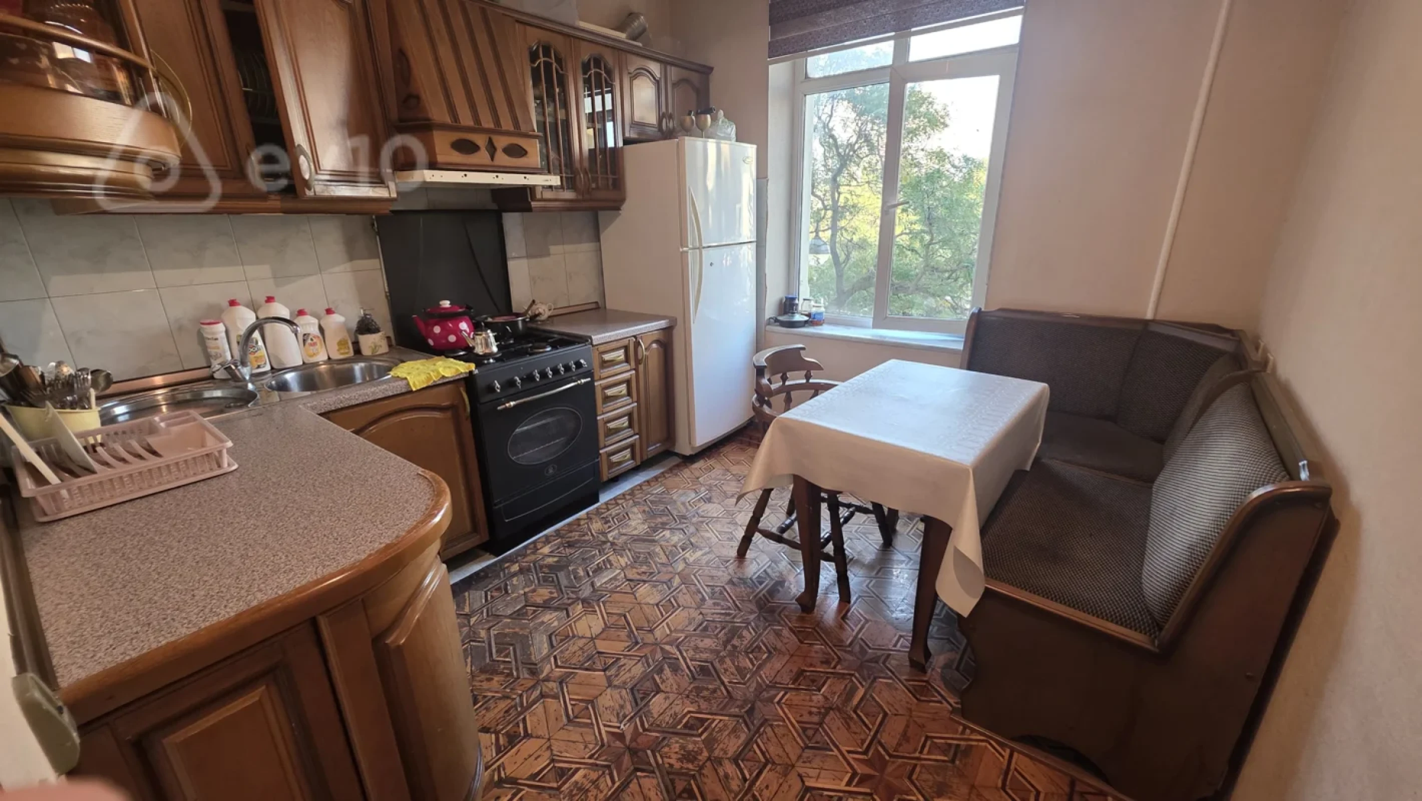 Kirayə verilir 3 otaqlı köhnə tikili 80 m²