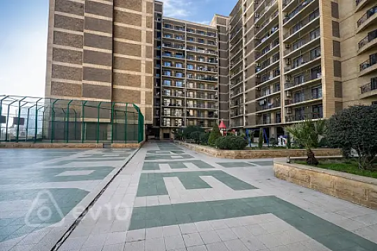 Satılır 3 otaqlı yeni tikili 138 m²