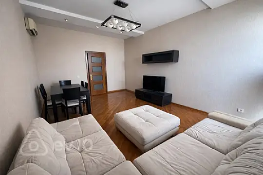 Satılır 3 otaqlı yeni tikili 138 m²