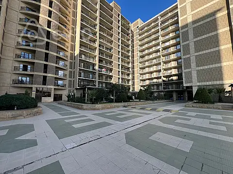 Satılır 3 otaqlı yeni tikili 138 m²