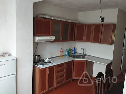 Kirayə verilir 3 otaqlı köhnə tikili 80 m²