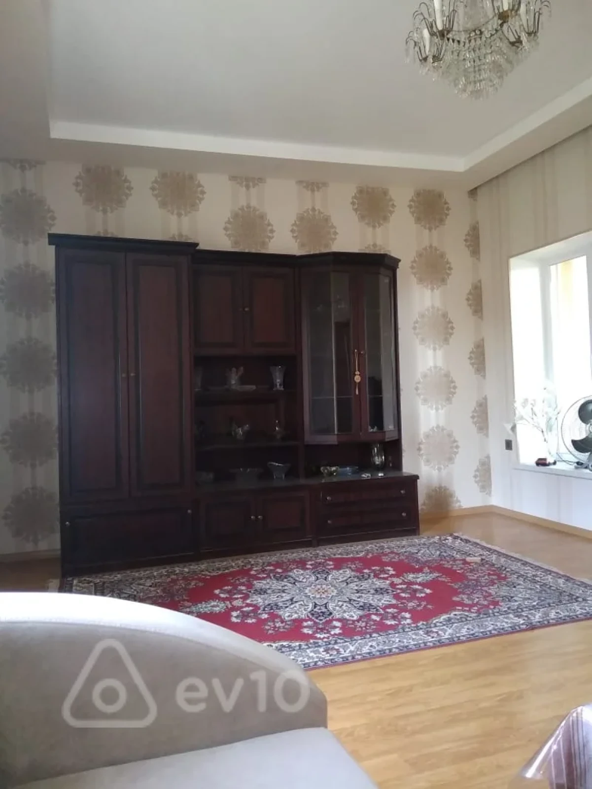 Kirayə verilir 2 otaqlı köhnə tikili 75 m²