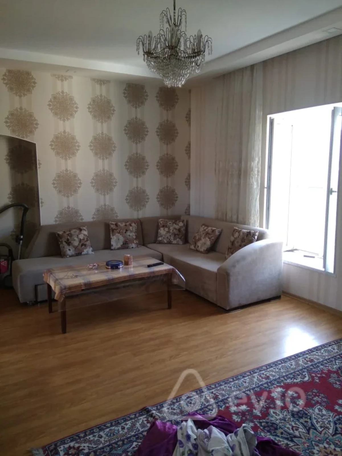 Kirayə verilir 2 otaqlı köhnə tikili 75 m²