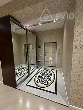 Kirayə verilir 3 otaqlı yeni tikili 150 m²