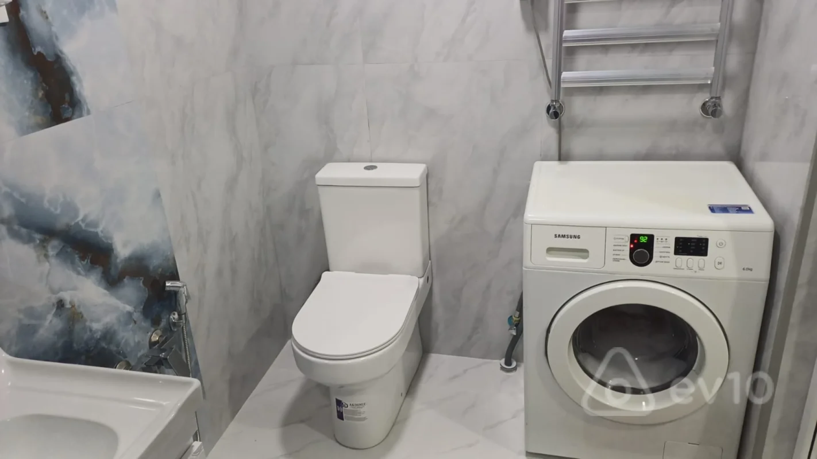 Kirayə verilir 2 otaqlı yeni tikili 70 m²