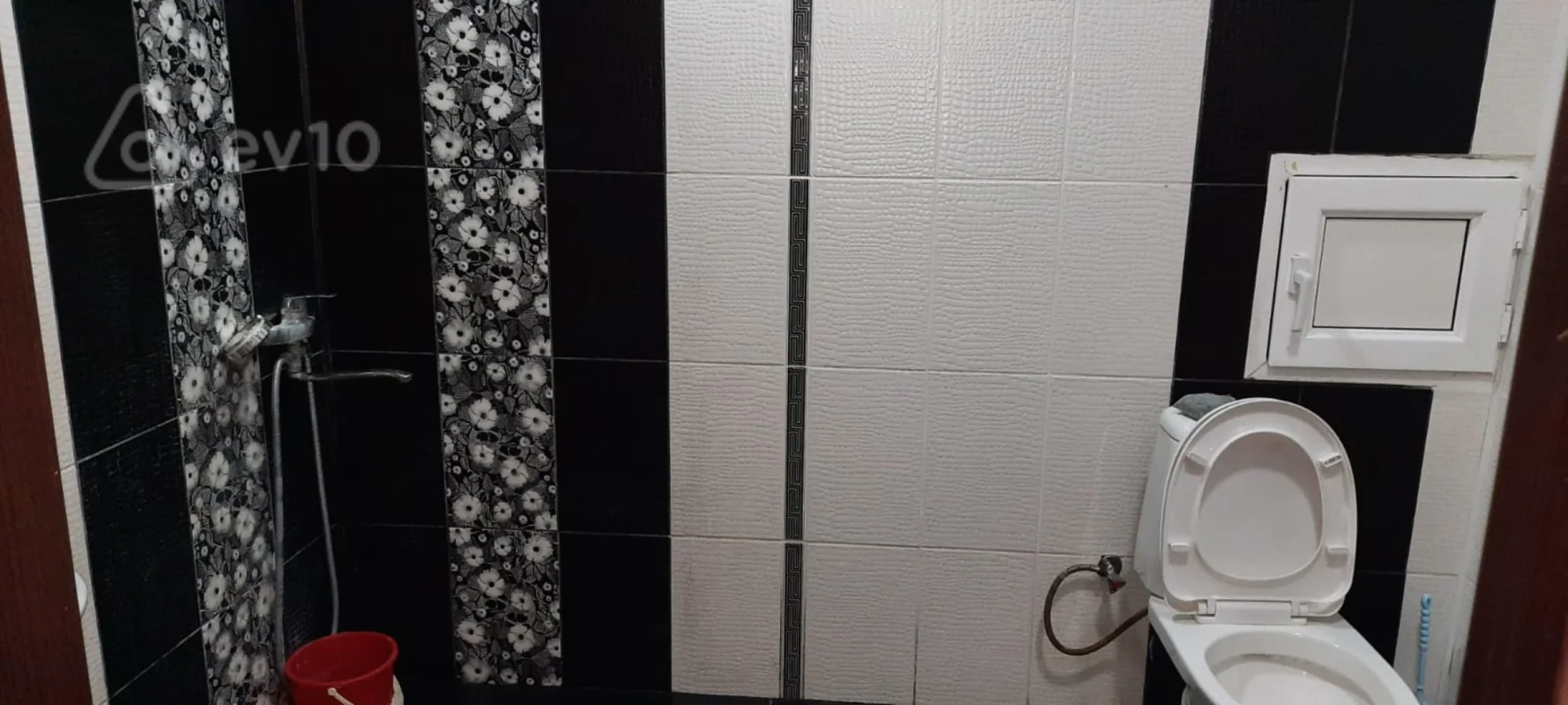 Kirayə verilir 2 otaqlı köhnə tikili 60 m²