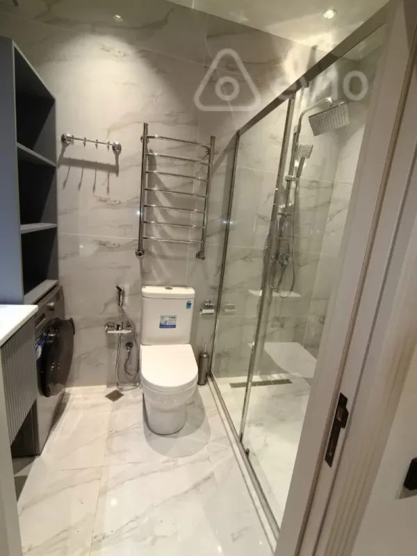 Kirayə verilir 2 otaqlı yeni tikili 70 m²