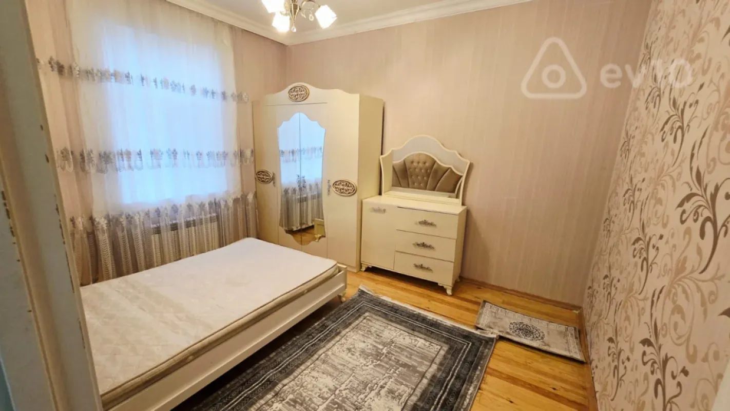 Kirayə verilir 2 otaqlı həyət evi 61 m²