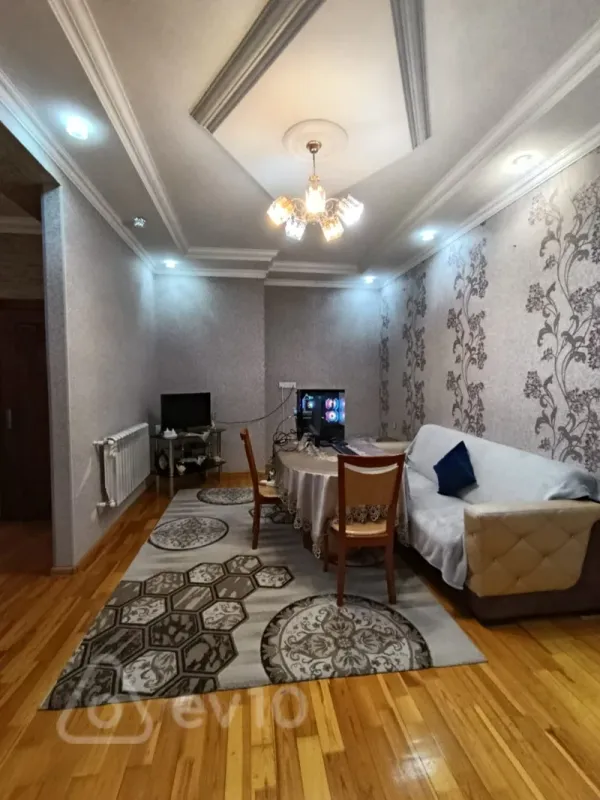 Kirayə verilir 3 otaqlı yeni tikili 94 m²