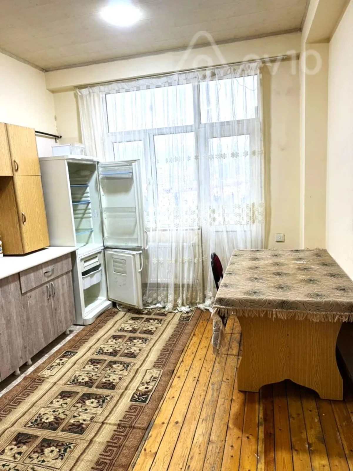 Kirayə verilir 2 otaqlı yeni tikili 85 m²