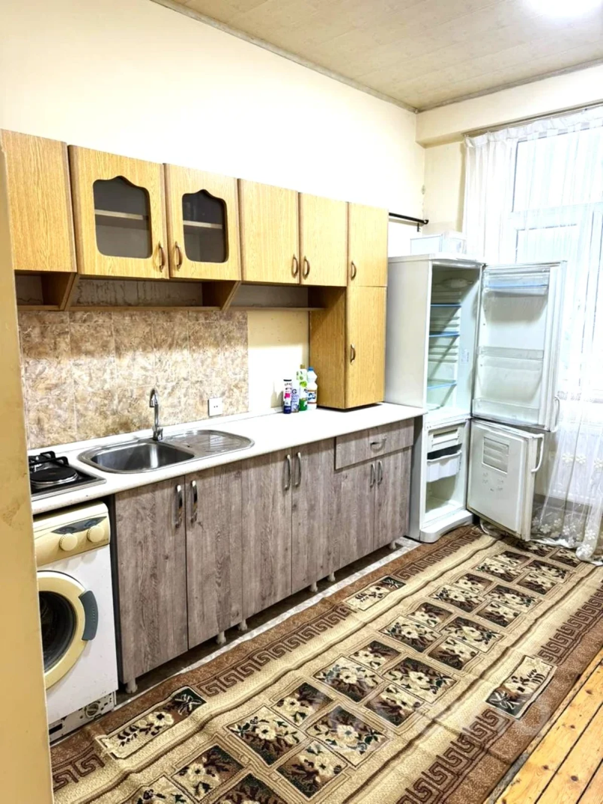 Kirayə verilir 2 otaqlı yeni tikili 85 m²