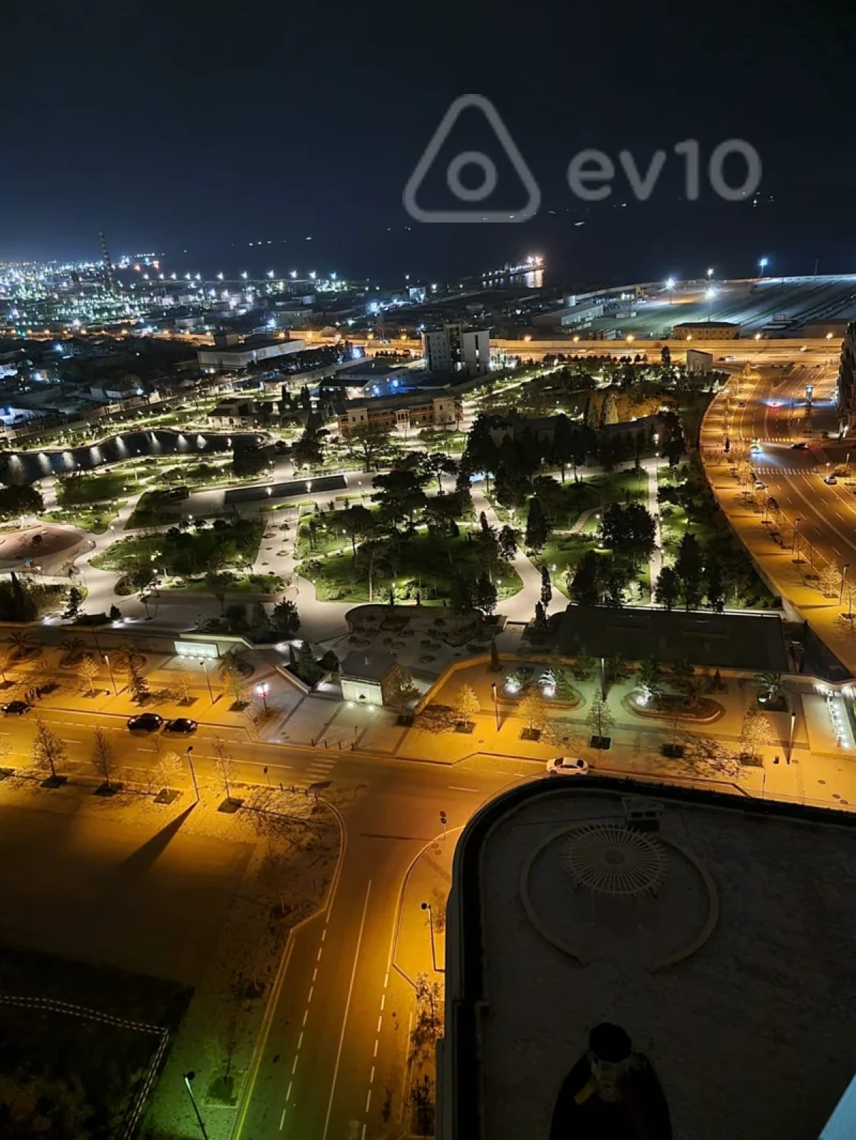 Kirayə verilir 3 otaqlı yeni tikili 120 m²