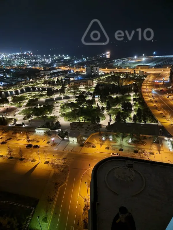 Kirayə verilir 3 otaqlı yeni tikili 120 m²