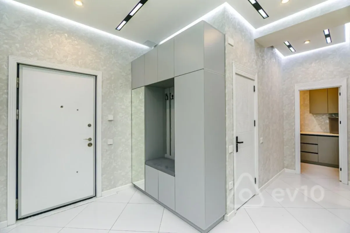 Kirayə verilir 3 otaqlı yeni tikili 120 m²