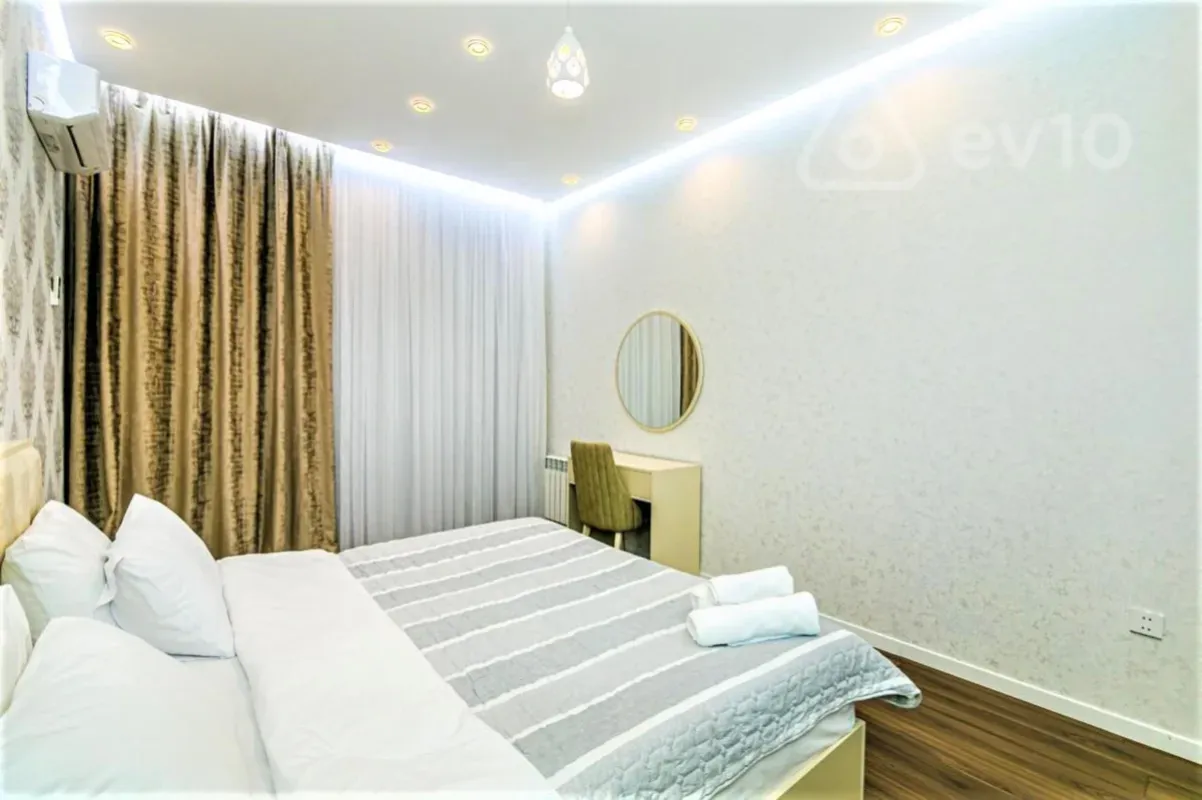 Kirayə verilir 3 otaqlı yeni tikili 120 m²