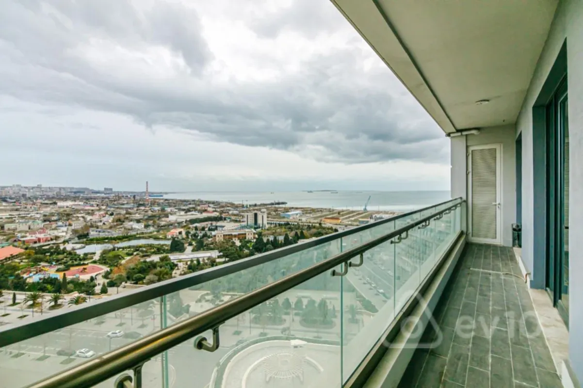 Kirayə verilir 3 otaqlı yeni tikili 120 m²