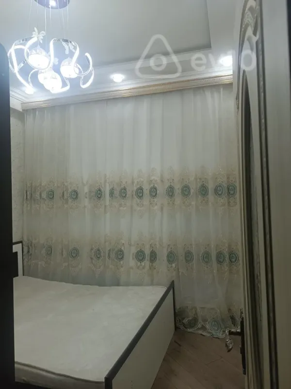 Kirayə verilir 2 otaqlı yeni tikili 60 m²