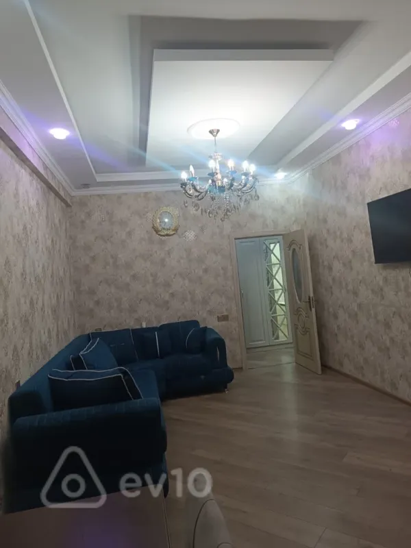 Kirayə verilir 2 otaqlı yeni tikili 60 m²