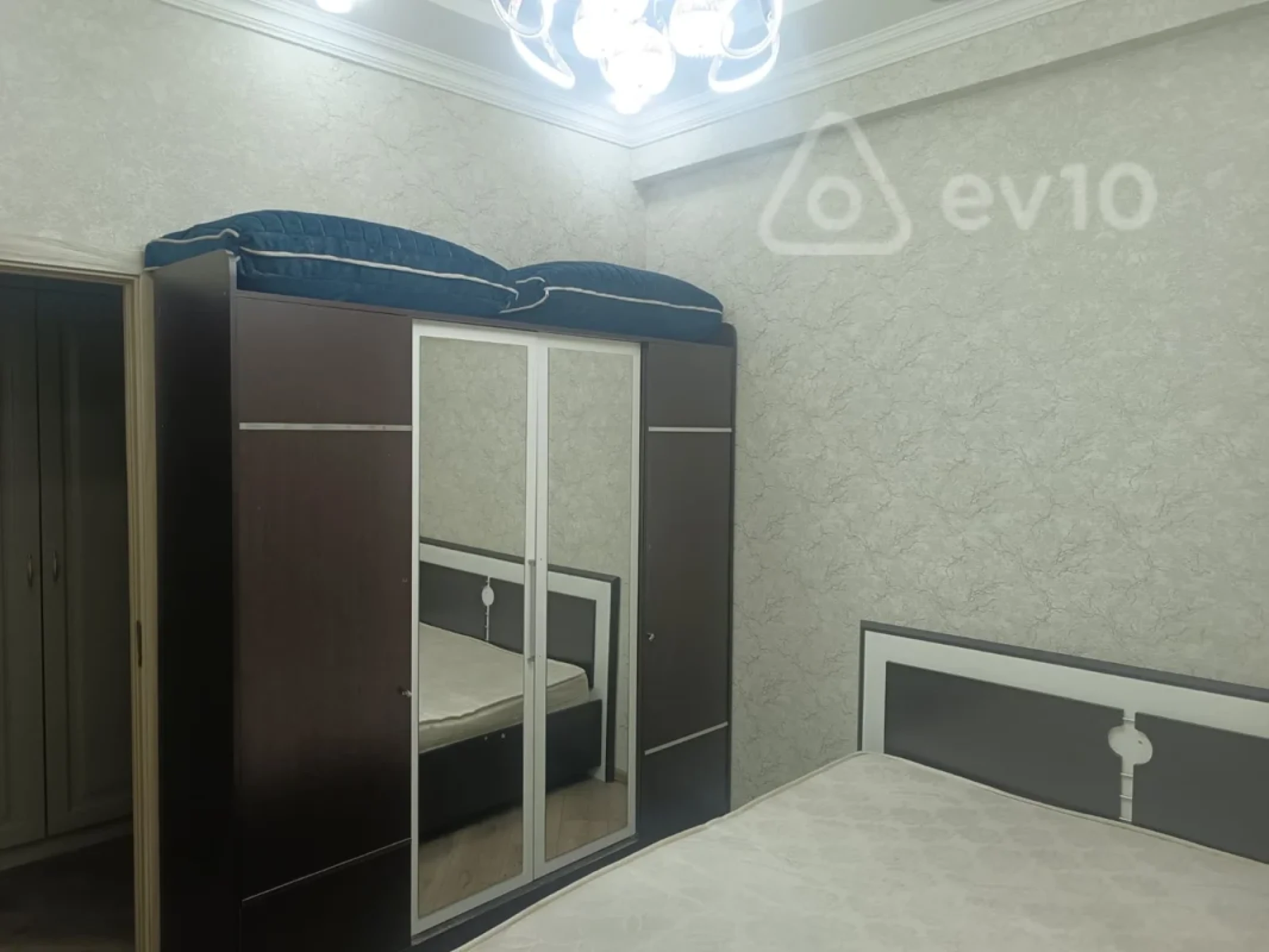 Kirayə verilir 2 otaqlı yeni tikili 60 m²