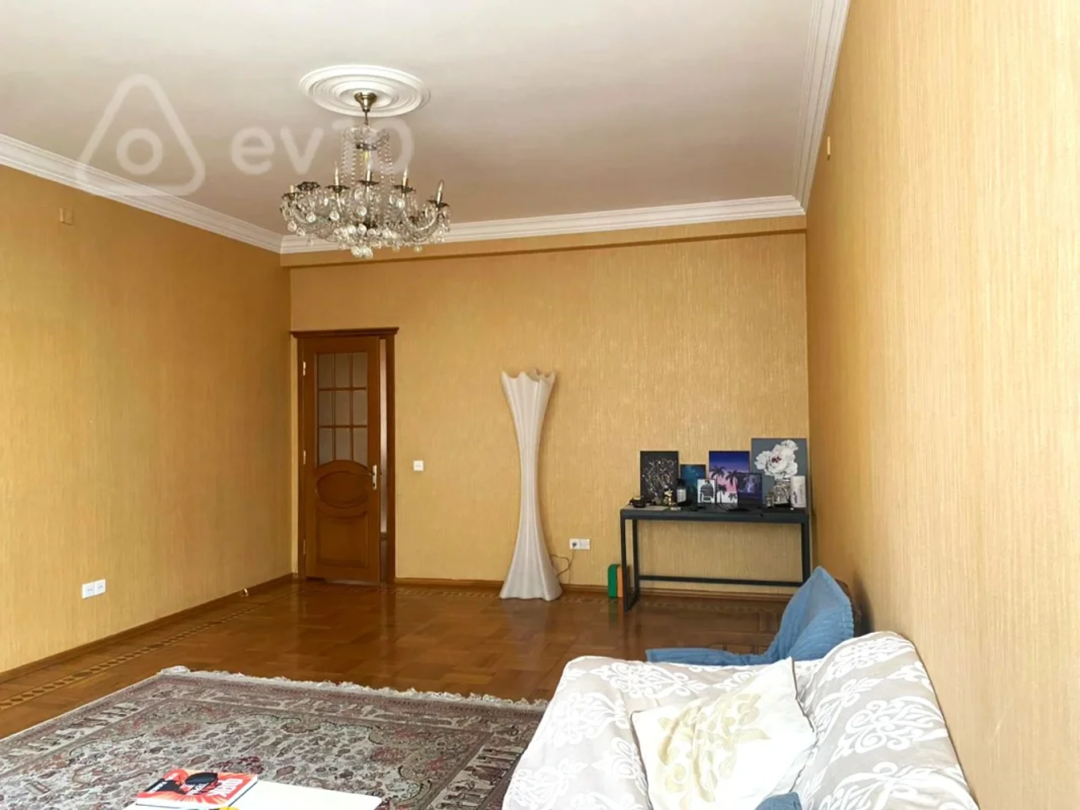 Kirayə verilir 3 otaqlı yeni tikili 130 m²