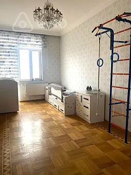 Kirayə verilir 3 otaqlı yeni tikili 130 m²