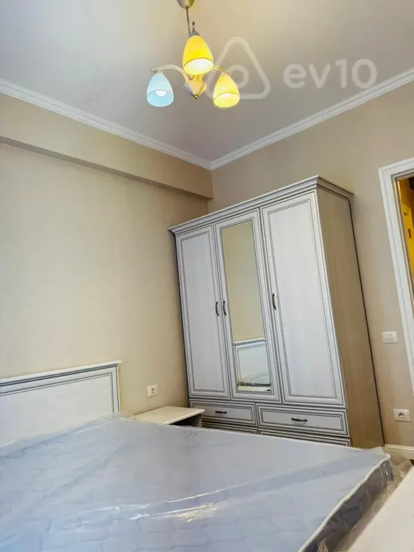 Kirayə verilir 2 otaqlı yeni tikili 65 m²