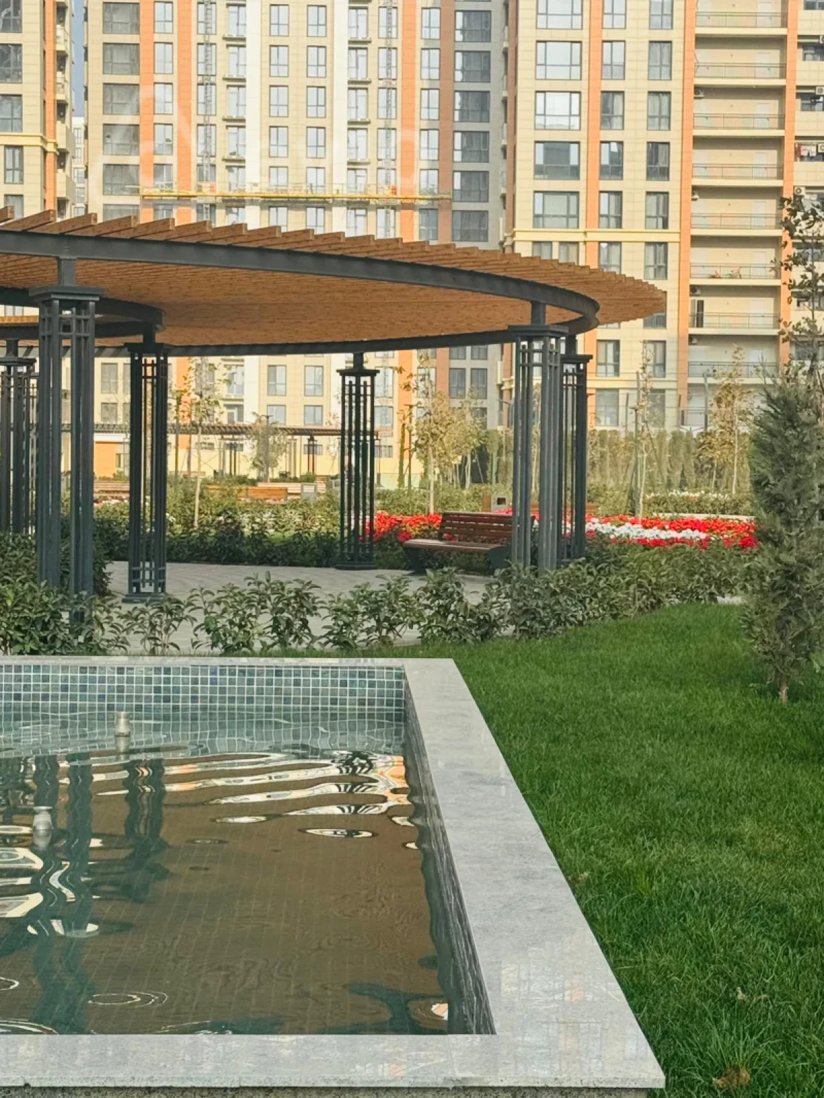 Kirayə verilir 2 otaqlı yeni tikili 65 m²