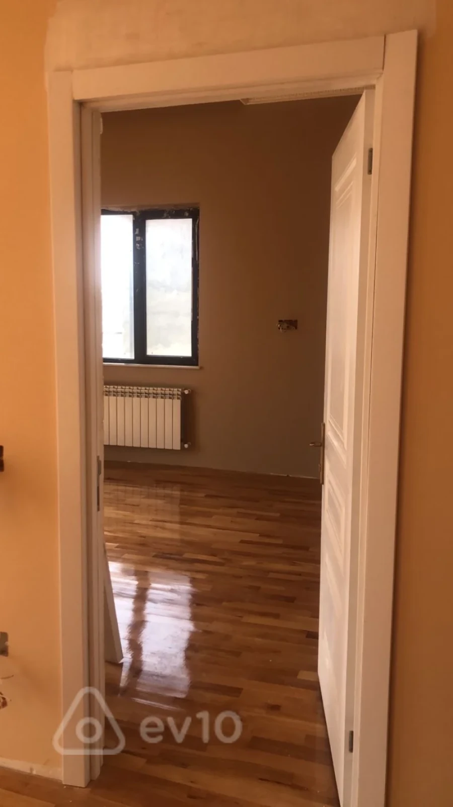 Kirayə verilir 5 otaqlı həyət evi 280 m²